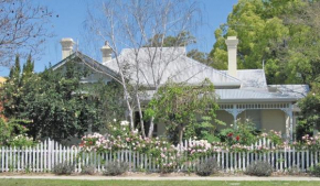 Гостиница Durack House Bed and Breakfast  Перт